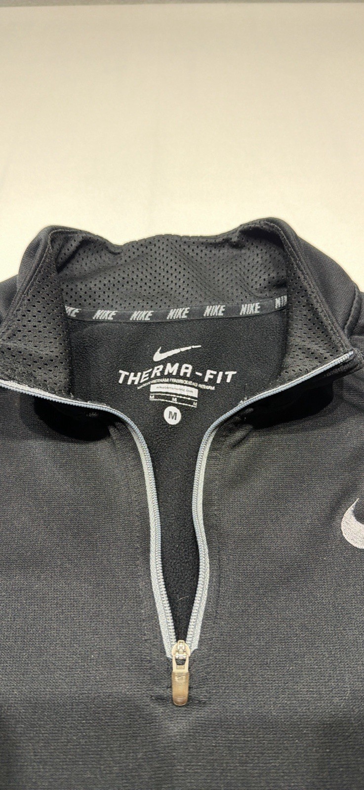 Nike Therma-Fit Black 1/4 Zip Pullover Mock Neck Men's M Long Sleeve gallery