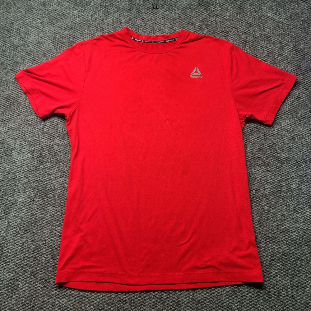 Reebok Men's Medium Delta Core Tshirt Red Athletic Moisture Wicking