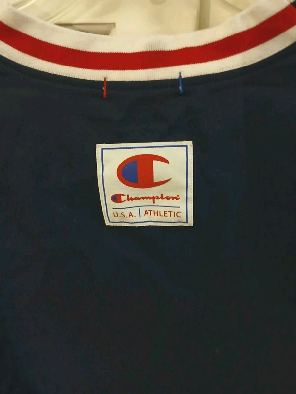 Mens Champion Gridiron V- Neck Pullover Navy Blue/ Red Wind Breaker. Sz Med gallery
