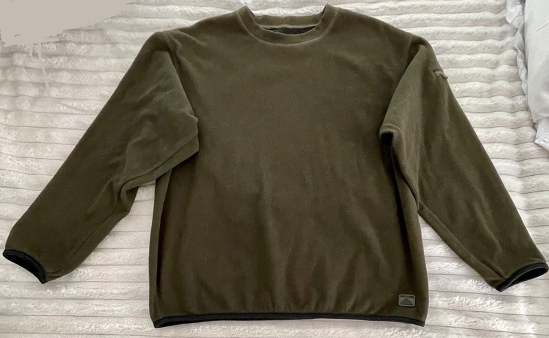 Eddie Bauer Long-Sleeve Crewneck Fleece Shirt. Olive Green w Black Trim. Mens S gallery