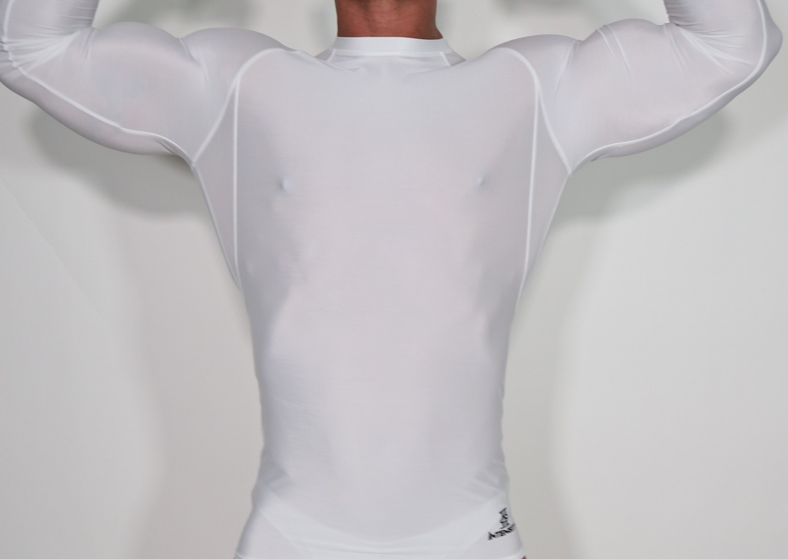 LONG SLEEVE MEN'S WHITE ATHLETIC COMPRESSION SHIRT XL gallery