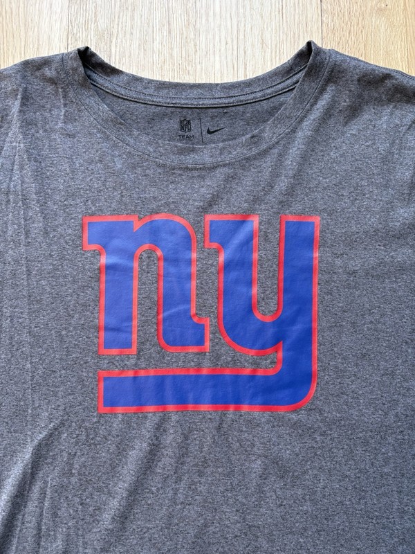 Nike Men’s Size XXL Gray Dri-Fit NFL New York GIANTS Shirt Activewear Top gallery