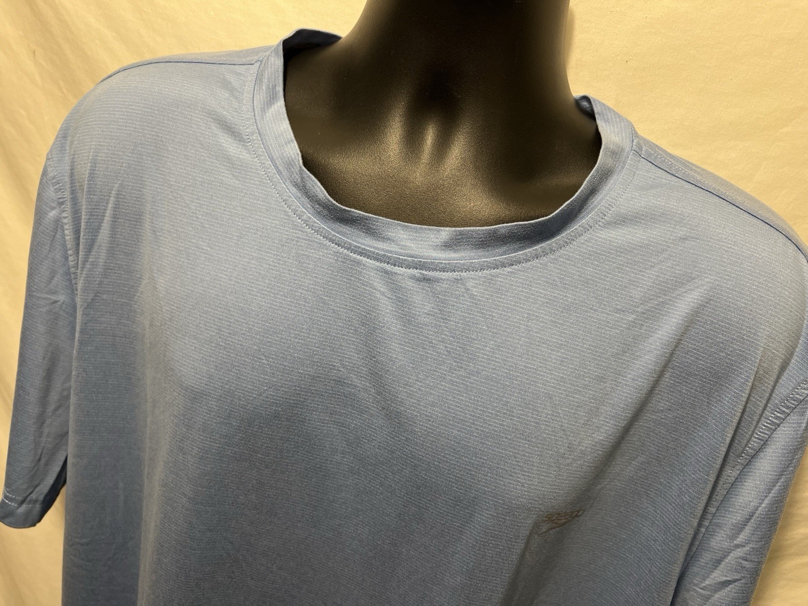 Speedo Men Blue Polyester UPF 50+ Block The Burn Shirt Outdoor T Shirt Sz XXL BB gallery