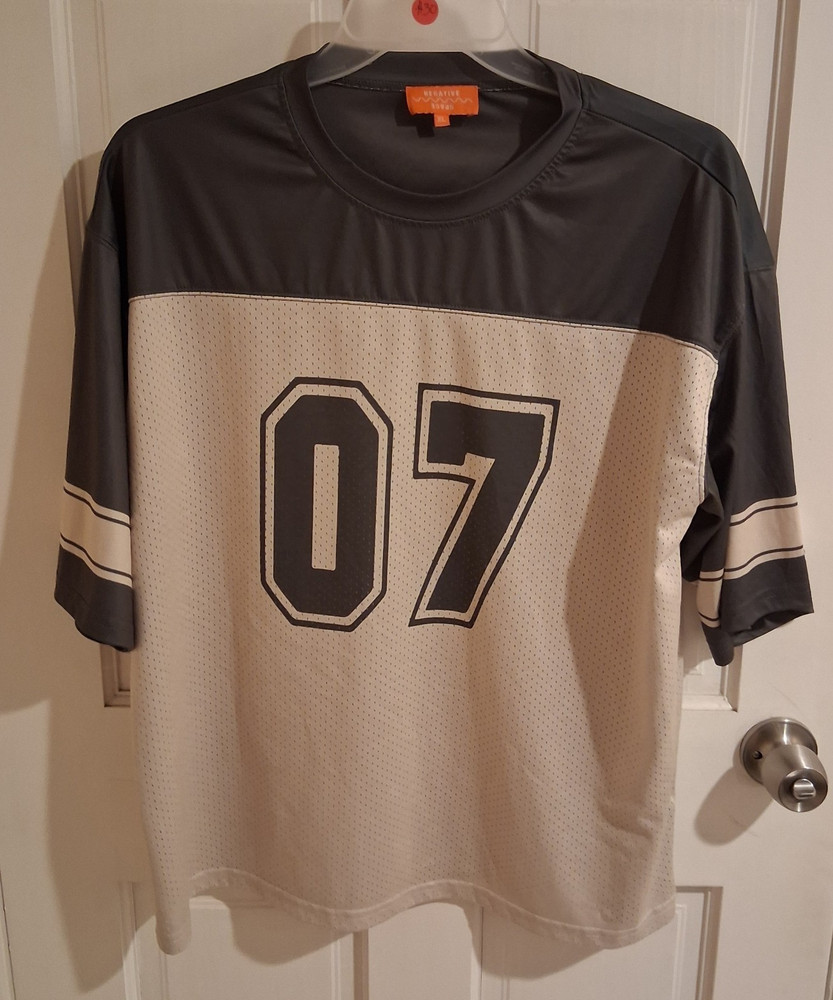 Negative Space Men's XL Black/Gray Mesh Breathable Jersey Crewneck "07" Tee