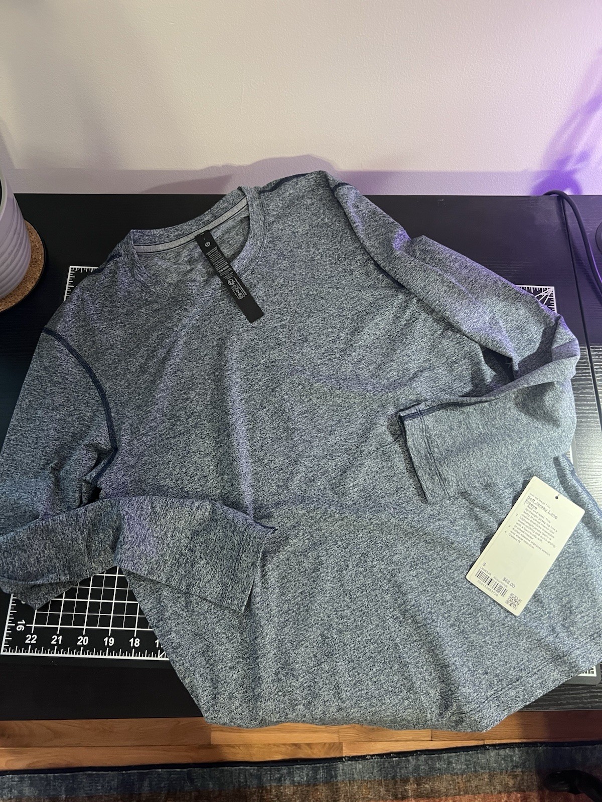 Lululemon T Shirt Long Sleeve Navy Blue Stretch Tech Men’s Size S Small gallery