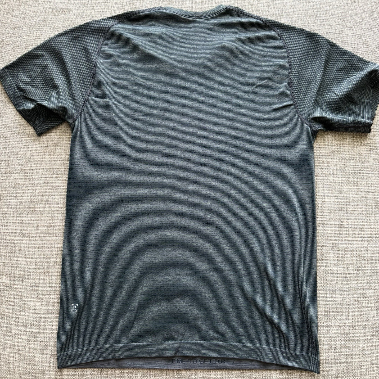 Mens Medium Lululemon Metal Vent Tech Shirt SS crewneck Green Black gallery