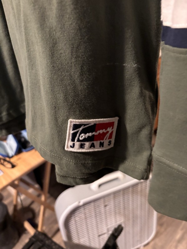 Tommy Hilfiger Men's Long Sleeve vintage Look Y2K 90s gallery