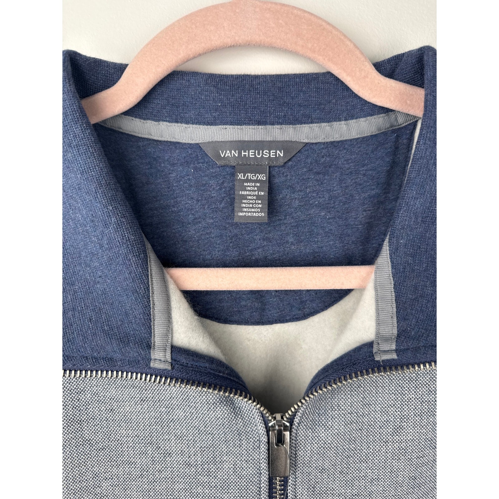 Van Heusen Sz. XL Long Sleeve Fleece NWT gallery