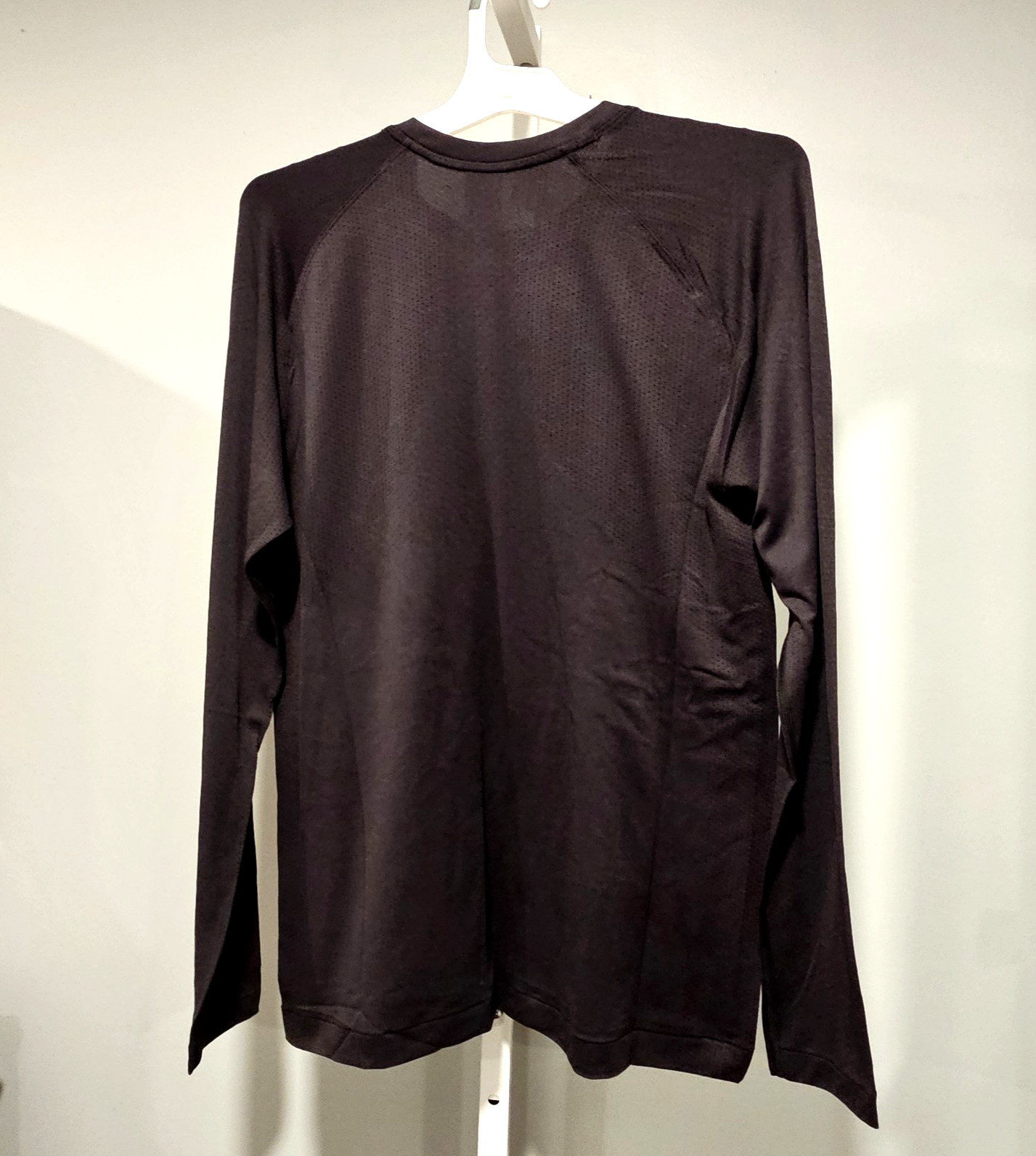 NWT All in Motion XXL Black Athletic Shirt Moisture Wicking gallery