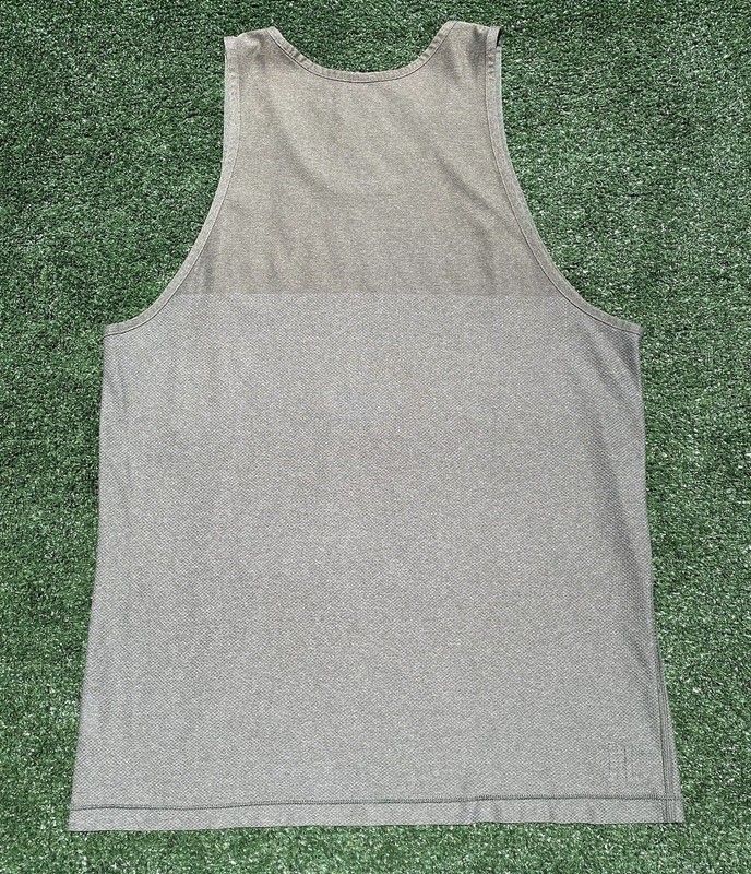 Vuori Olive Green Grandview Tech Tank Top Men’s Size Medium gallery