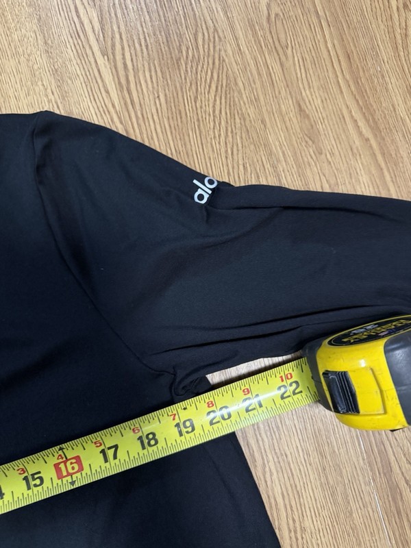 Alo Yoga Conquer 1/4 Zip Reform Long Sleeve Black Men’s Size M gallery
