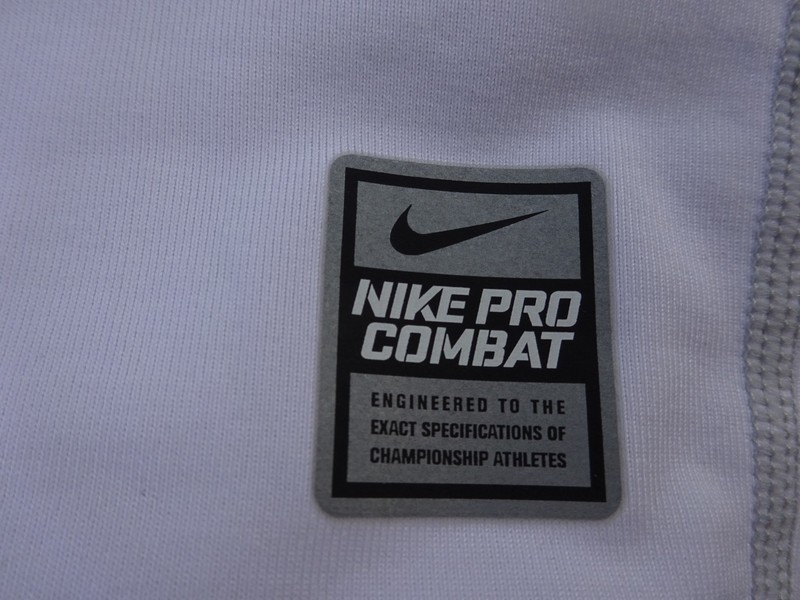 NIKE MEN'S LARGE WHITE PRO COMBAT HYPERWARM FITTED PULLOVER; NWT; RETAIL @ 50 gallery