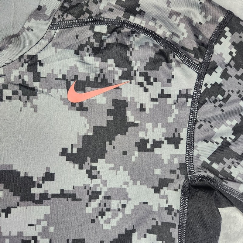 NIKE Pro Combat Shirt Men's Large Gray Black Digital Camo Dri-Fit Compression gallery