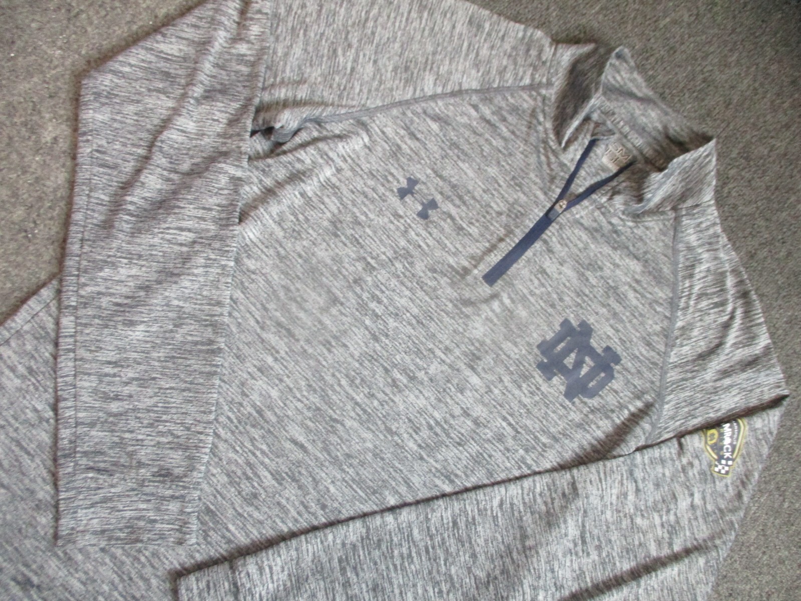 MENS UNDER ARMOUR NOTRE DAME IRISH SHAMROCK SERIES 1/4 ZIP PULLOVER SIZE SMALL gallery