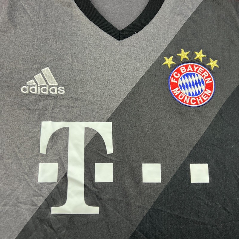 Bayern Munich 2016 2017 Away Mens Football Jersey Small Adidas Camiseta Shirt gallery