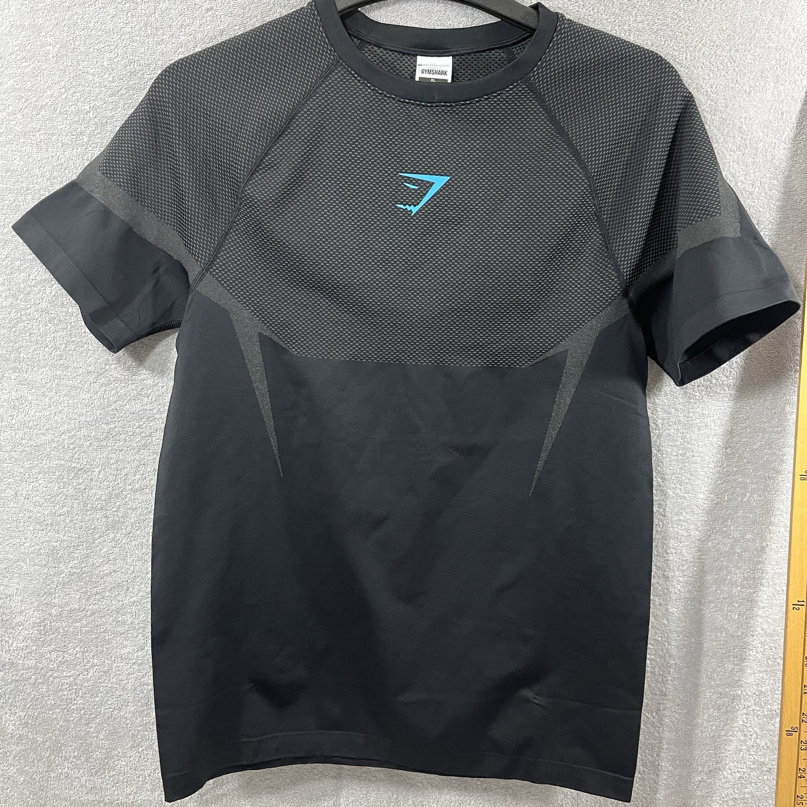 Gymshark Onyx 5.0 Seamless T-Shirt - Black/Onyx Grey - XL Excellent Condition gallery