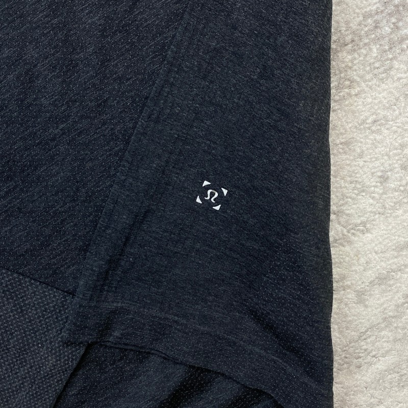 Lululemon Metal Vent Shirt Medium Gray Long Sleeve Hiker Trail Climb Casual Mens gallery