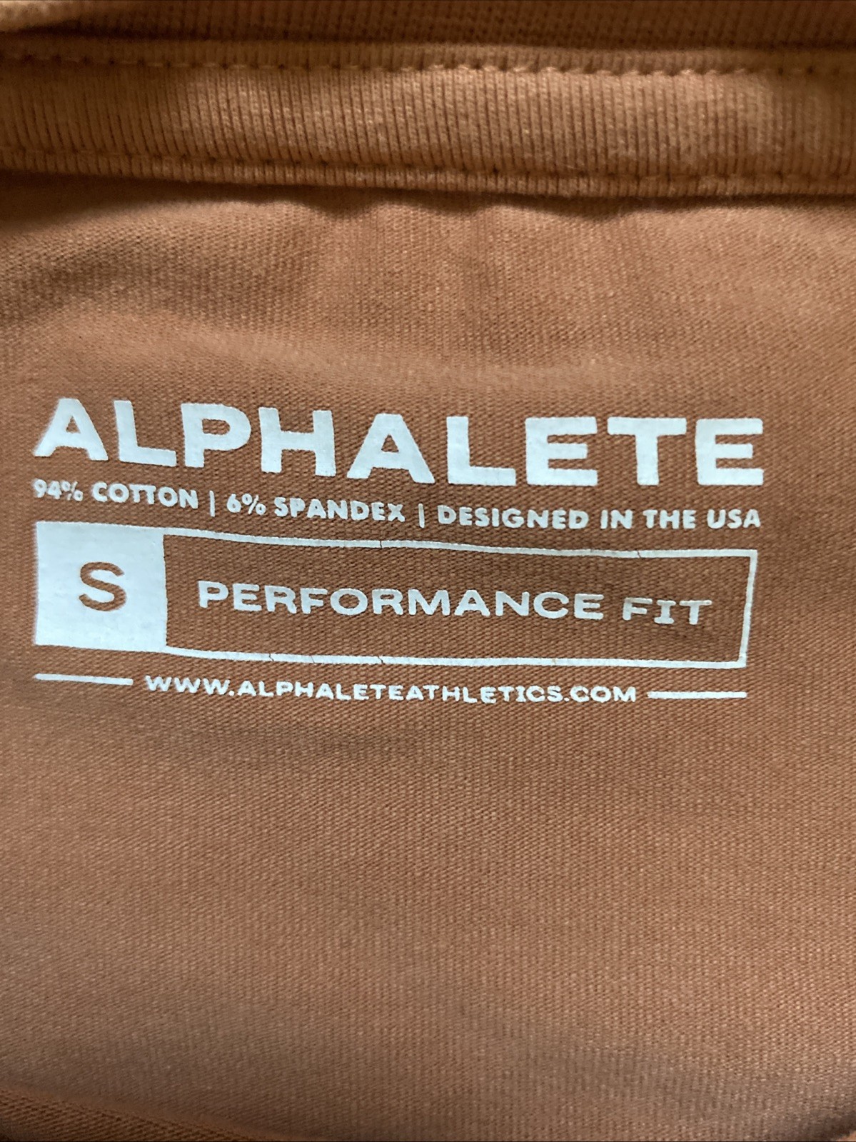 Men’s Alphalete Athletics Size S Clay Performance Fit T-shirt gallery