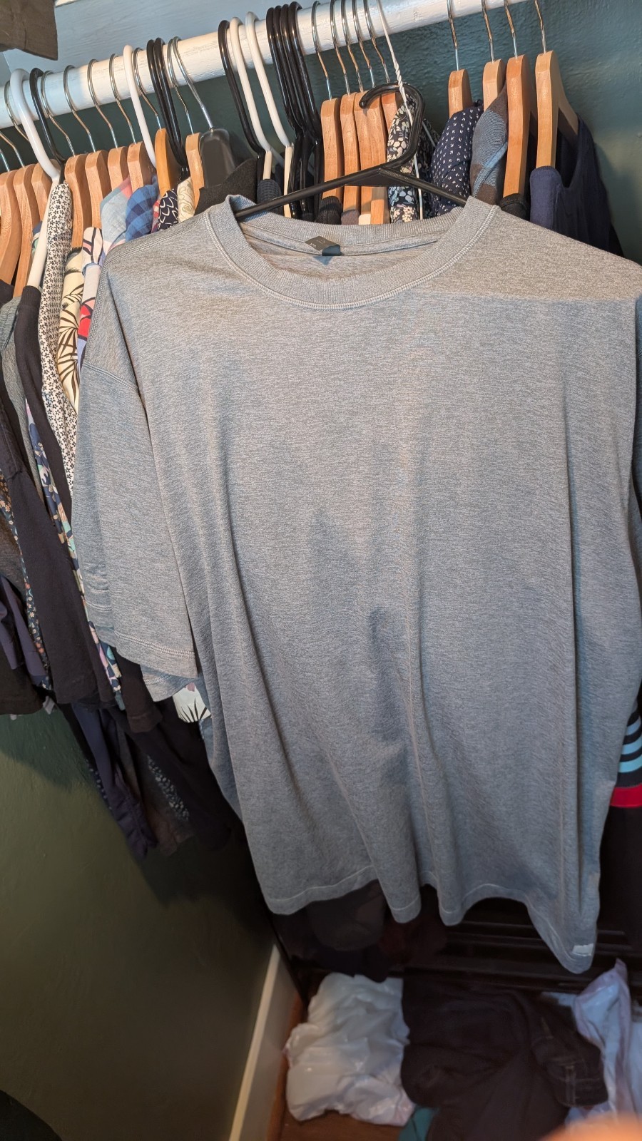 Vuori Men's Short Sleeve Ponto Tee - Relaxed Fit Light Blue Size XXL gallery