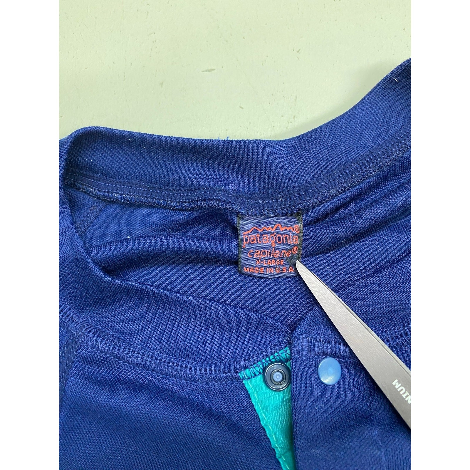 VTG 80s/90s Patagonia Capilene USA henley snap button baselayer t-shirt XL gallery