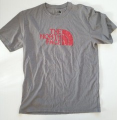 The North Face Men’s T-Shirt Half Dome Logo Short Sleeve Regular Fit Shirt Med