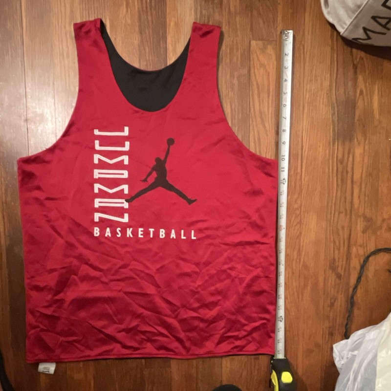 VINTAGE REVERSIBLE JORDAN 11 BRED JERSEY gallery