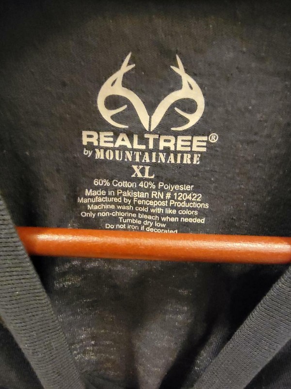 REALTREE BLUE LONG SLEEVE T-SHIRT Red White Blue Patriotic Back SIZE XL New gallery