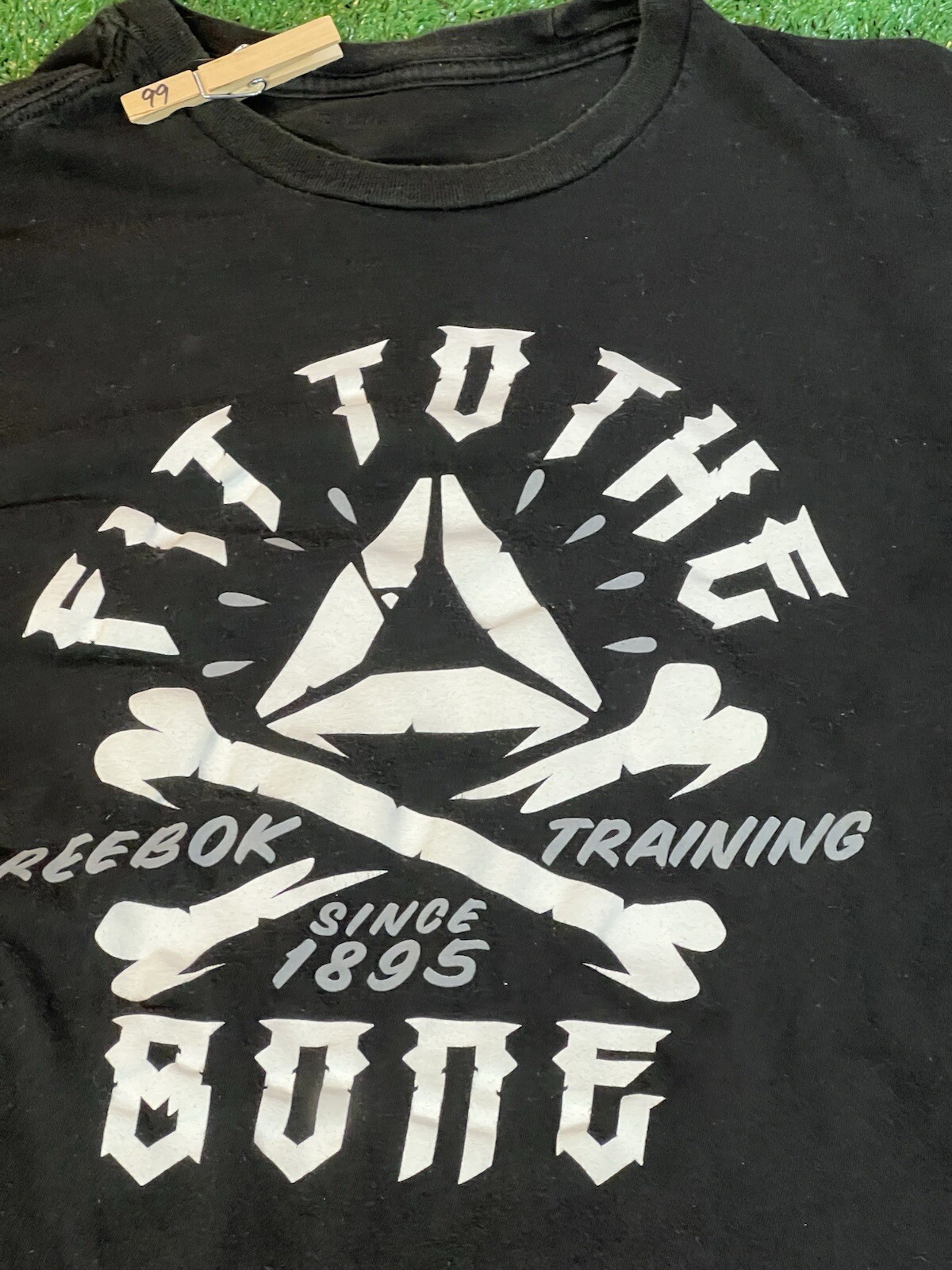 Reebok Fit To The Bone Black Men’s Workout Tshirt Tee Size Small SM gallery