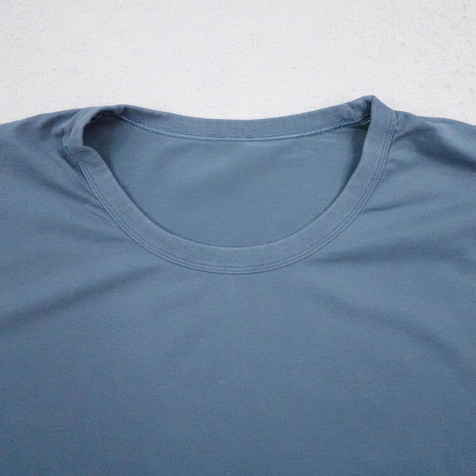 Lululemon Shirt Mens XL Blue Evolution Performance Athletic Workout Gym Yoga gallery