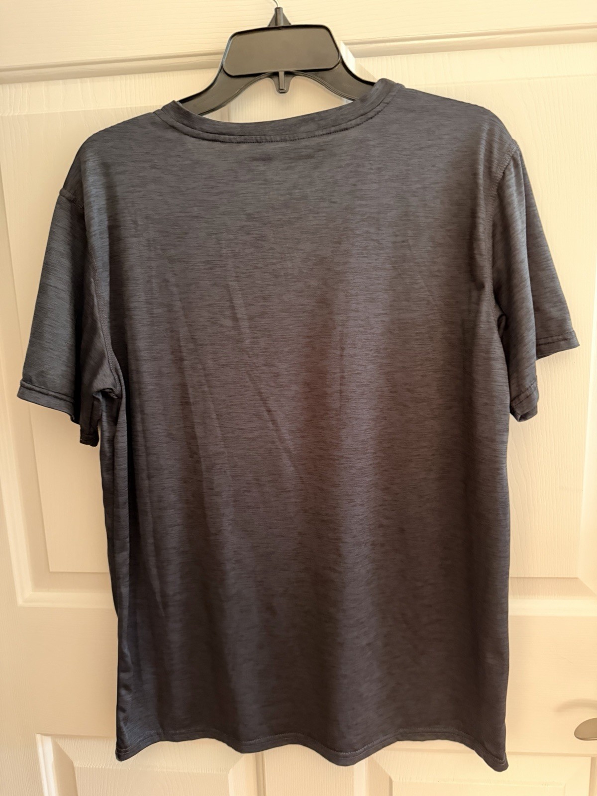 Real Essentials Dark Gray Heathered S/S V-Neck Athletic Tee, Men’s Sz Large gallery