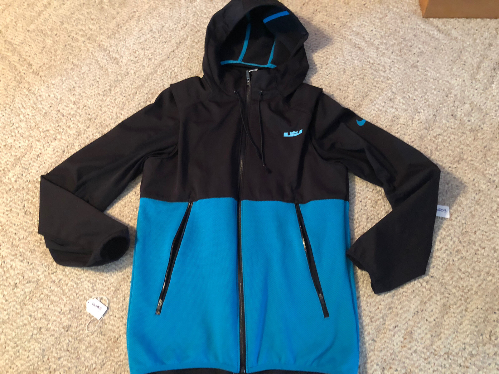 Lebron James Nike Elite Jacket Winterized 2015 Size Small S Hooded Black Blue gallery