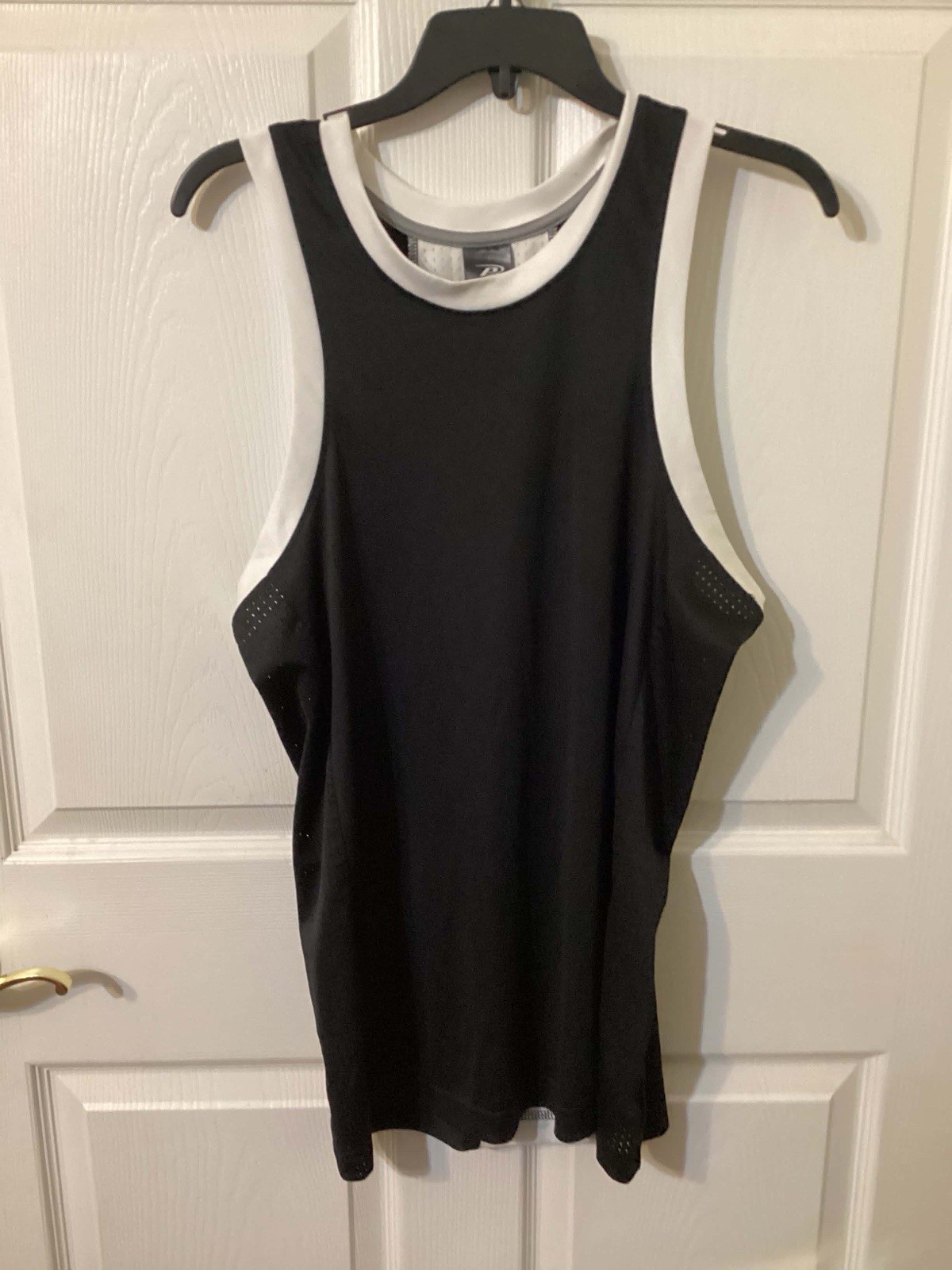 Pro Player Black And White Moisture Wicking Basketball Jersey Size Medium gallery