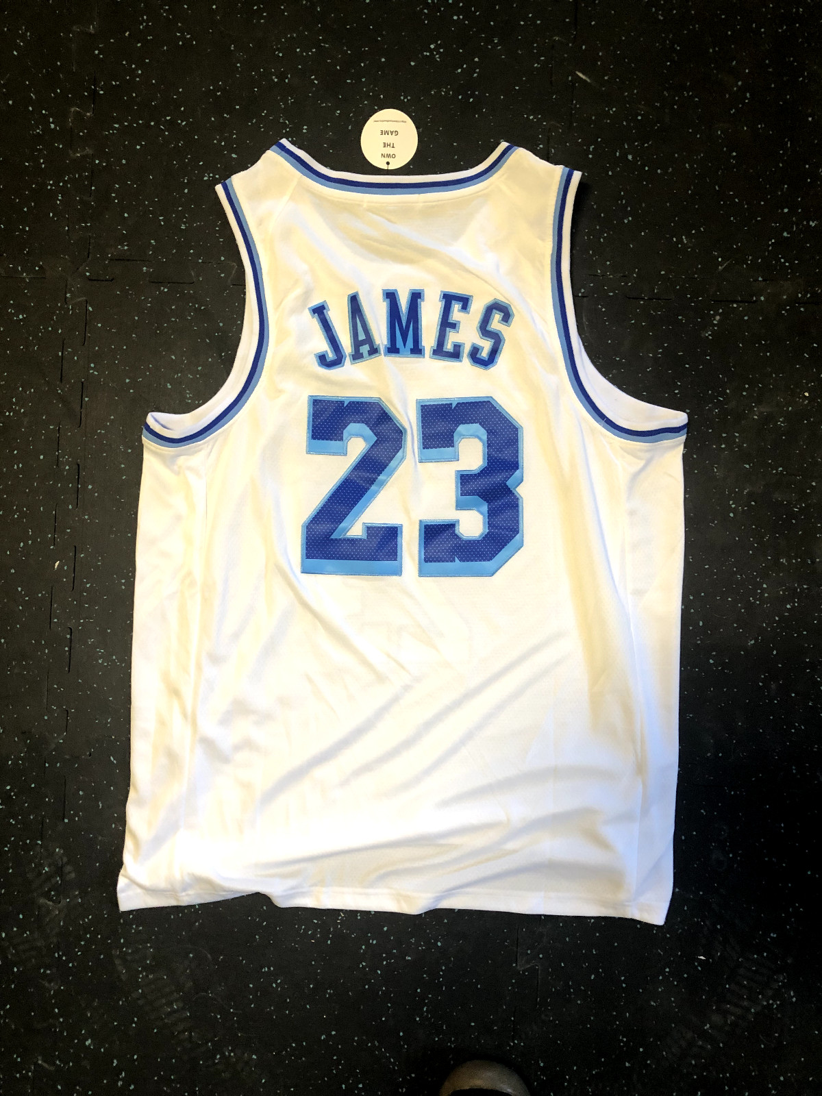 LOS ANGELES LAKERS CLASSIC AUTHENTICS LEBRON JAMES REPLICA JERSEY - SIZE LARGE gallery