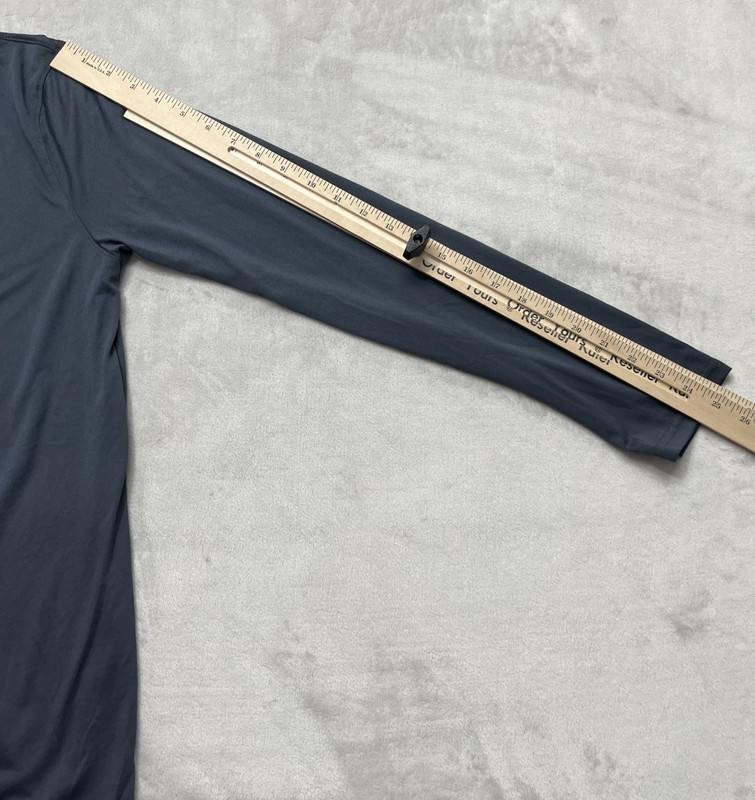 Under Armour Team Tech Tee Men Small Gray Loose Long Sleeve Stretch Breathable gallery