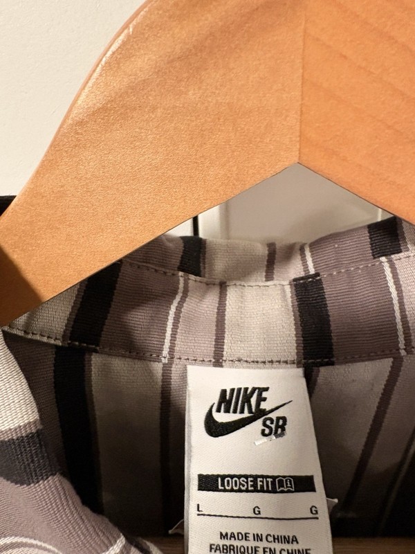 Nike SB Striped Shacket Button Down Long Sleeve Shirt Gray HJ2906-289 Men’s L gallery