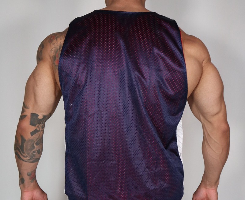 MEN'S RED/BLUE REVERSIBLE SLEEVELESS MESH SHIRT SIZE M gallery