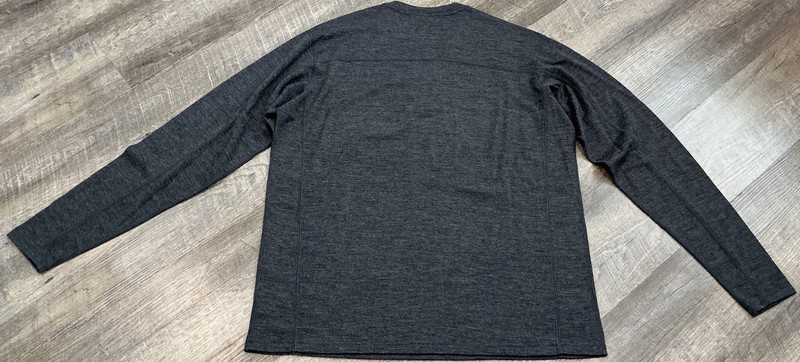 KUHL Men’s Size XL Skar Long Sleeve Merino Wool Baselayer Skar Crew Gray 3080 gallery