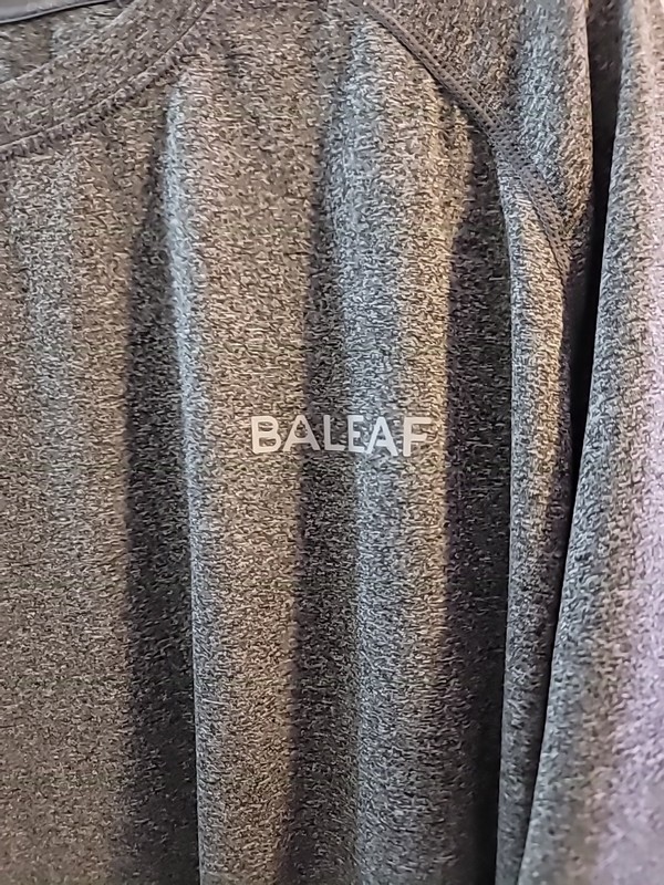Baleaf Mens Gray Athletic Long Sleeved Shirt. Size 2xl gallery