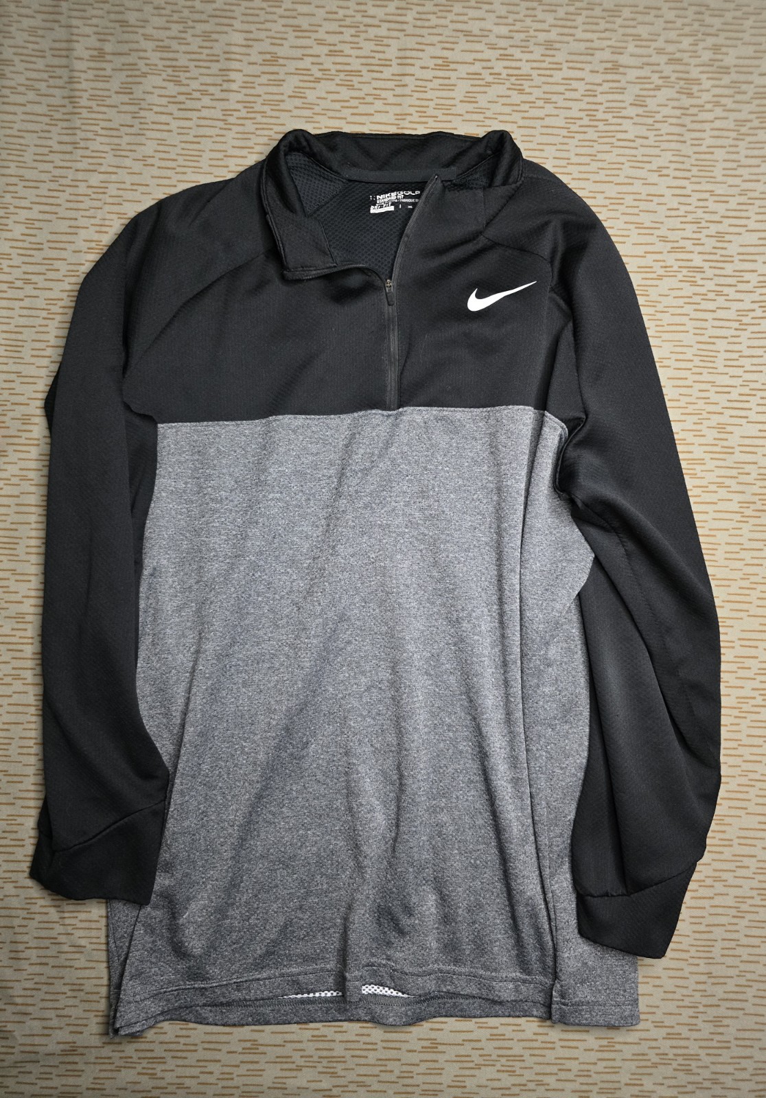 Nike Mens Golf Therma Mock Neck Half Zip Shirt Black - Size XXL gallery