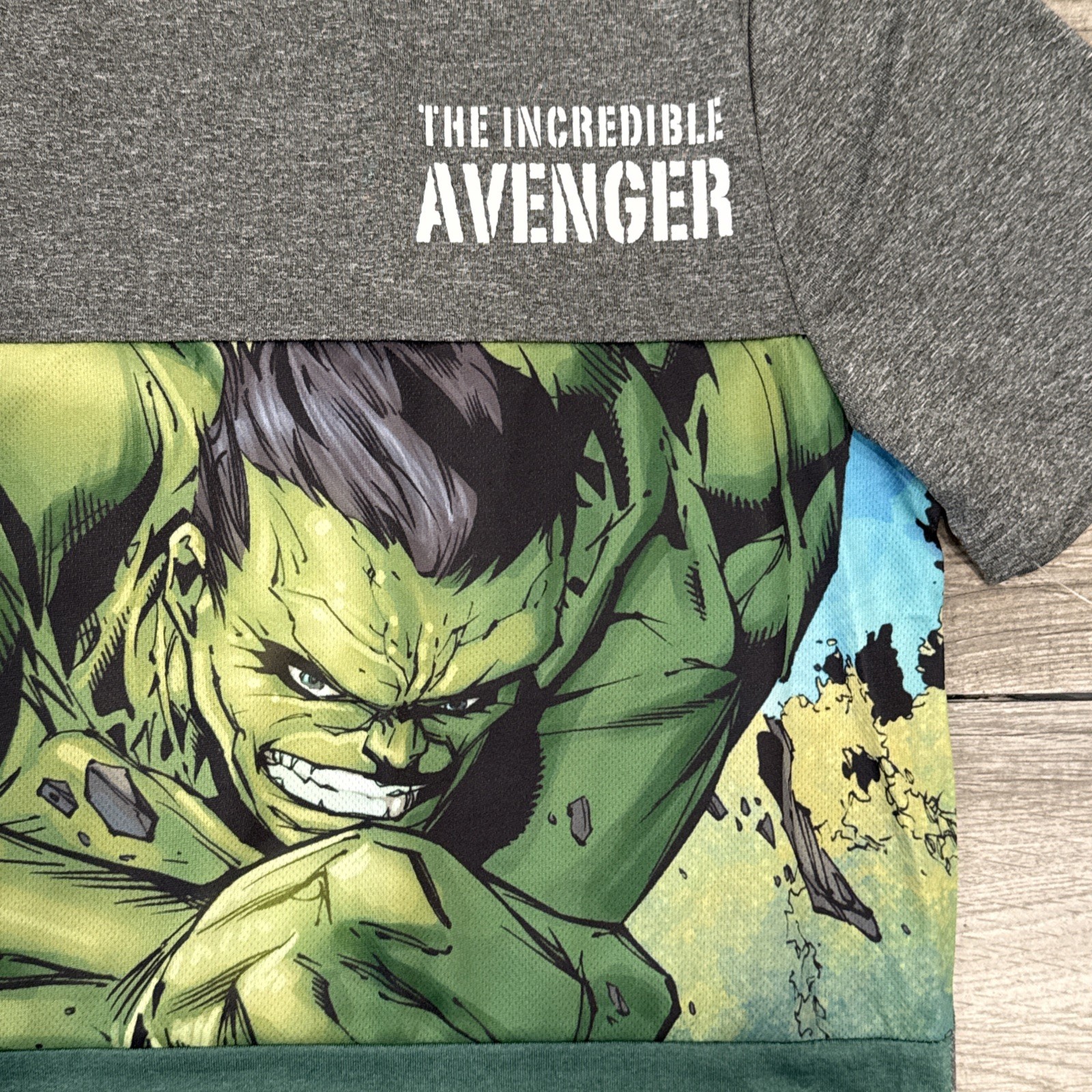 2015 The Incredible Avenger HULK Marvel Performance Workout T-Shirt Size Small gallery