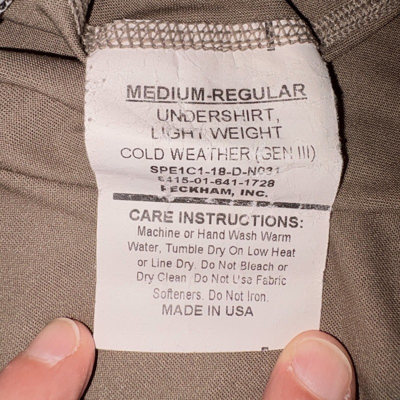 Milliken Military Base Layer Undershirt Mens Medium Gen III Light Cold Weather gallery