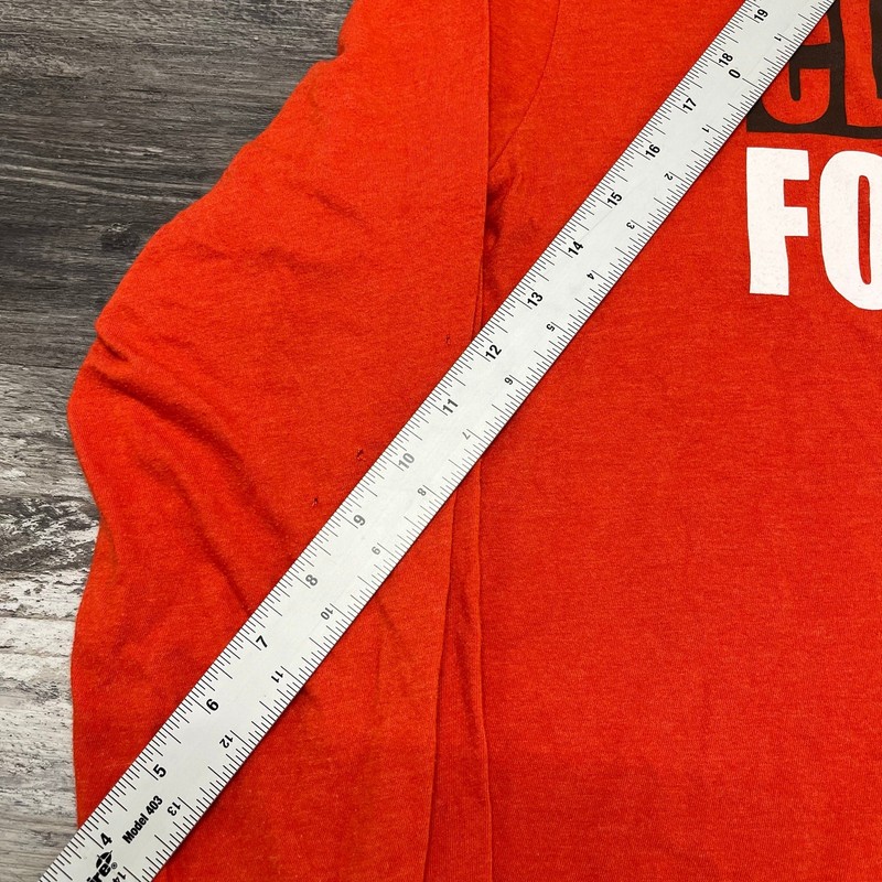NFL Cleveland Browns Orange Mens M Long Sleeve Football Helmet Graphic T-Shirt gallery
