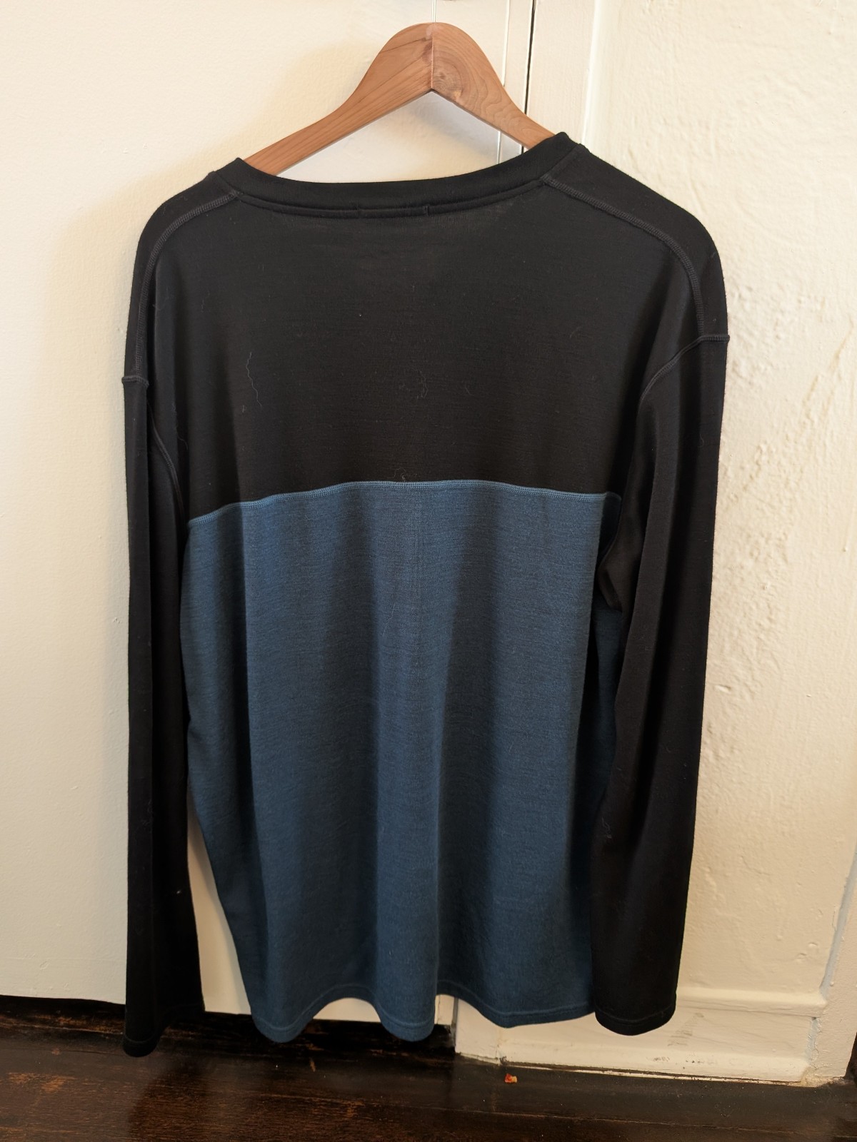 Smartwool Shirt Mens XL Henley Black Teal 250 Merino Wool Thermal Base Layer gallery