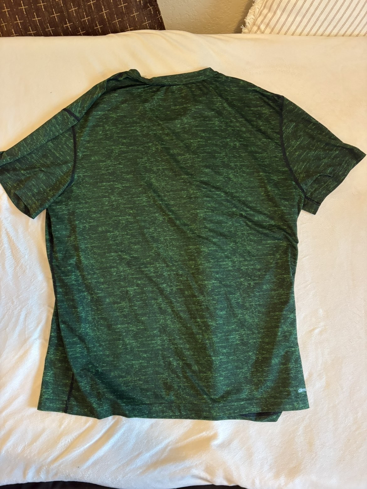 adidas Techfit Men’s XL Green/Black Heathered Fitted Breathable V-Neck Tee gallery
