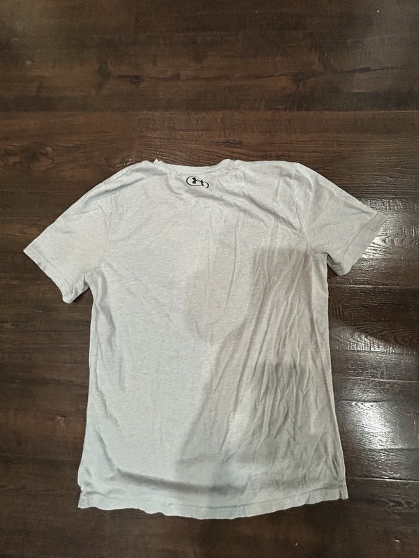 Gray Under Armour T-Shirt Use Large Loose Grey With Orange Symbol gallery
