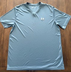 Under Armour Men’s XL Blue Relaxed Fit V-Neck Short Sleeve Logo Tee