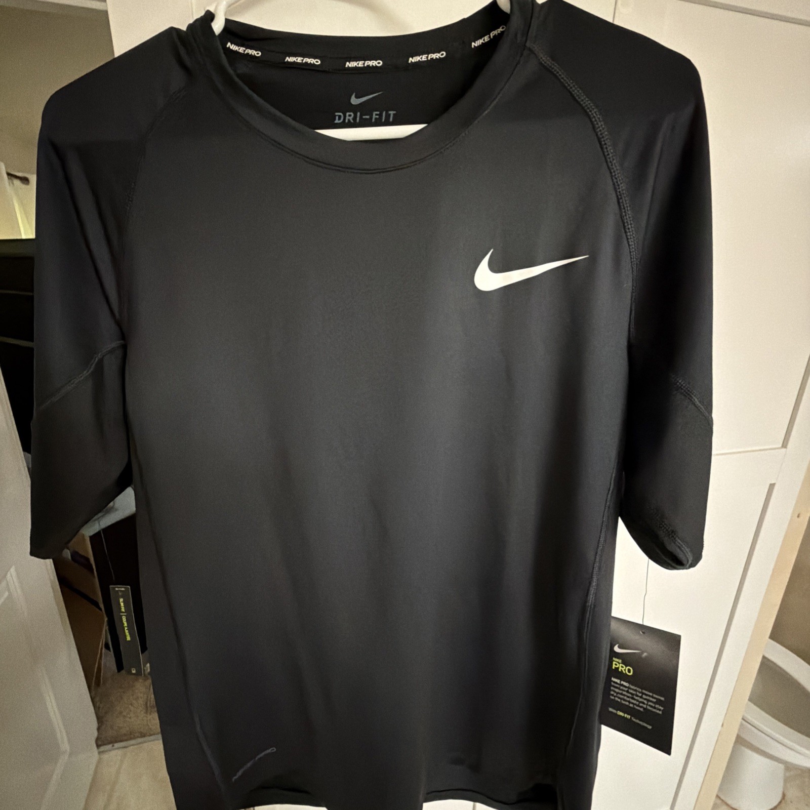 Brand Black New Men’s Running Short Sleeve Top Shirt Slim Fit With Tags Size L gallery
