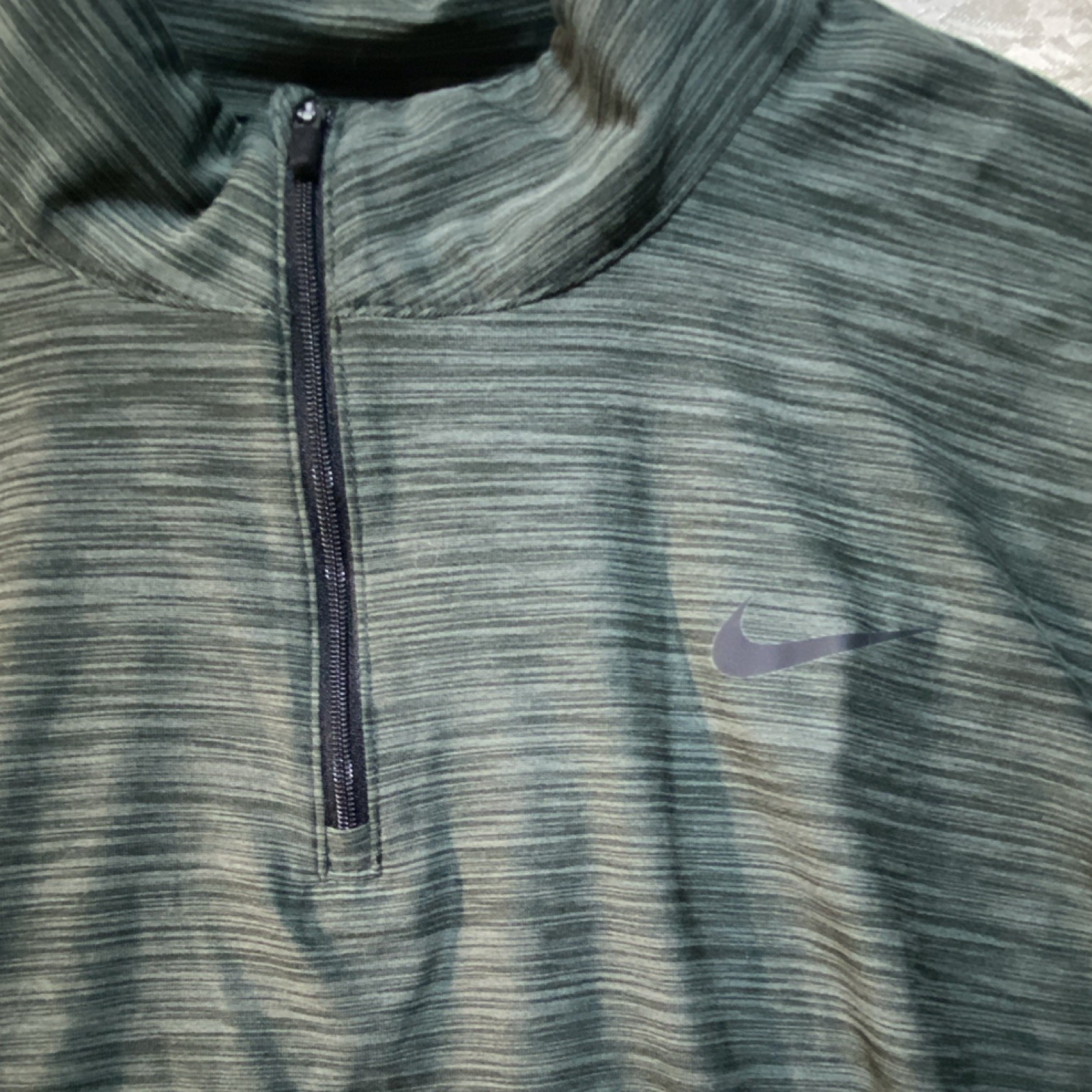 Nike Men's Gray Long Sleeve Athletic Fit Pullover Mock Neck 1/4 Zip Dri-FIT gallery