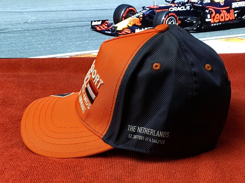 Max Verstappen 2022 Special Edition Red Bull GENUINE Cap Hat F1 World Champion gallery