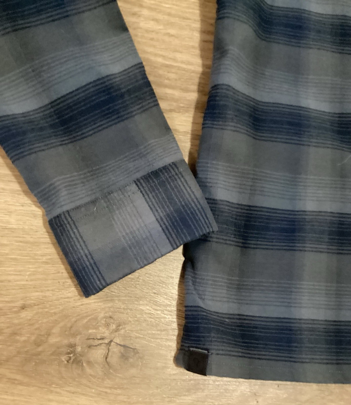 Ω Lululemon MASONS PEAK LS Flannel Shirt Blue Gray Men MEDIUM Free Shp EUC CAMP gallery
